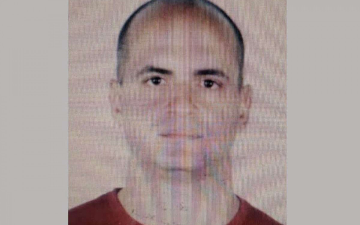 Inspetor Ellery: baleado em Acari