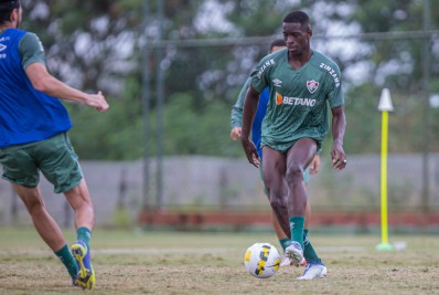 Em reta final no Fluminense, Luiz Henrique volta a brilhar e vive fase artilheira com Diniz