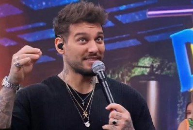 Lucas Lucco se emociona ao cantar música que fez com Marília Mendonça: 'Dói o coração'