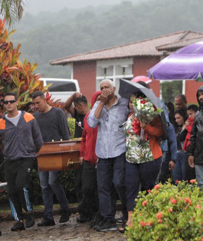A diarista Alice Fernandes da Silva foi enterrada no Cemitério Jardim da Saudade em Paciência, Zona Oeste