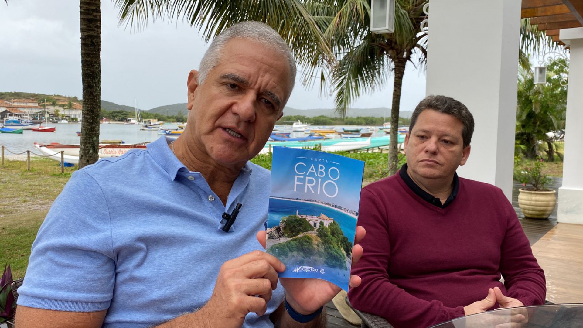 O deputado Júlio Lopes ao lado do vereador do PP de Cabo Frio, Vinicius Corrêa - Renata Cristiane 
