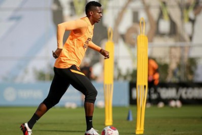 Após dispensa por ir a pagode, ex-atacante do Corinthians desabafa: 'Não matei ninguém'