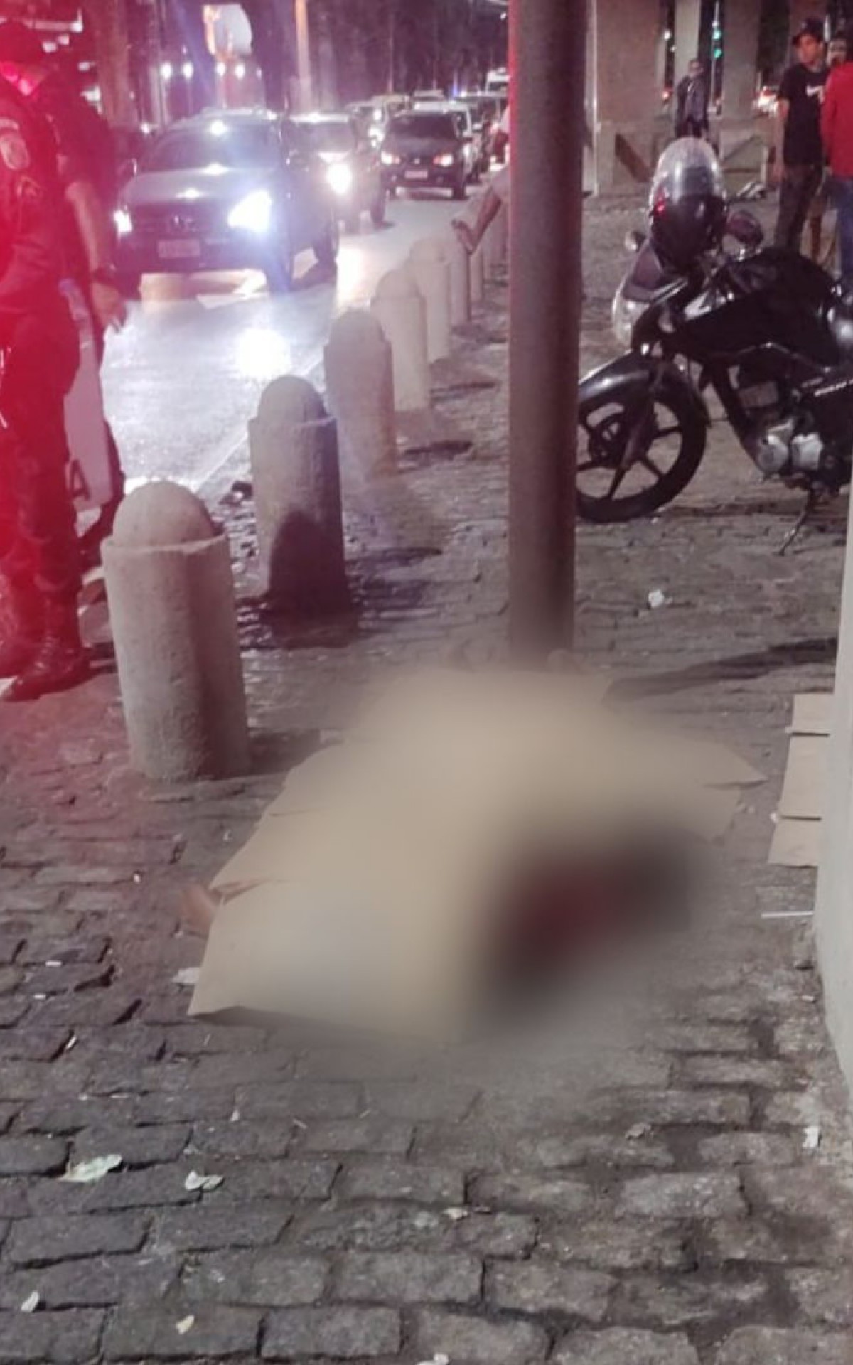 Jovem é executado a tiros na Avenida Paulo de Frontin, no Rio Comprido