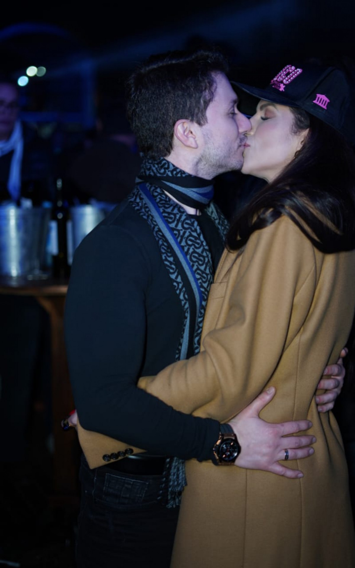 M&eacute;dico presenteou a esposa com o sobretudo