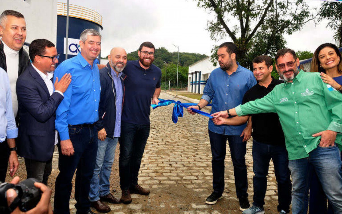 Inaugura&ccedil;&atilde;o de Esta&ccedil;&atilde;o de Tratamento de &Aacute;gua.