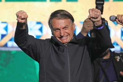 Bolsonaro diz ser 'capiau' do interior de SP, mas não 'ladrão como Lula'