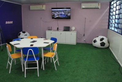 Educação de São Gonçalo faz parceria com Instituto Vini Jr.