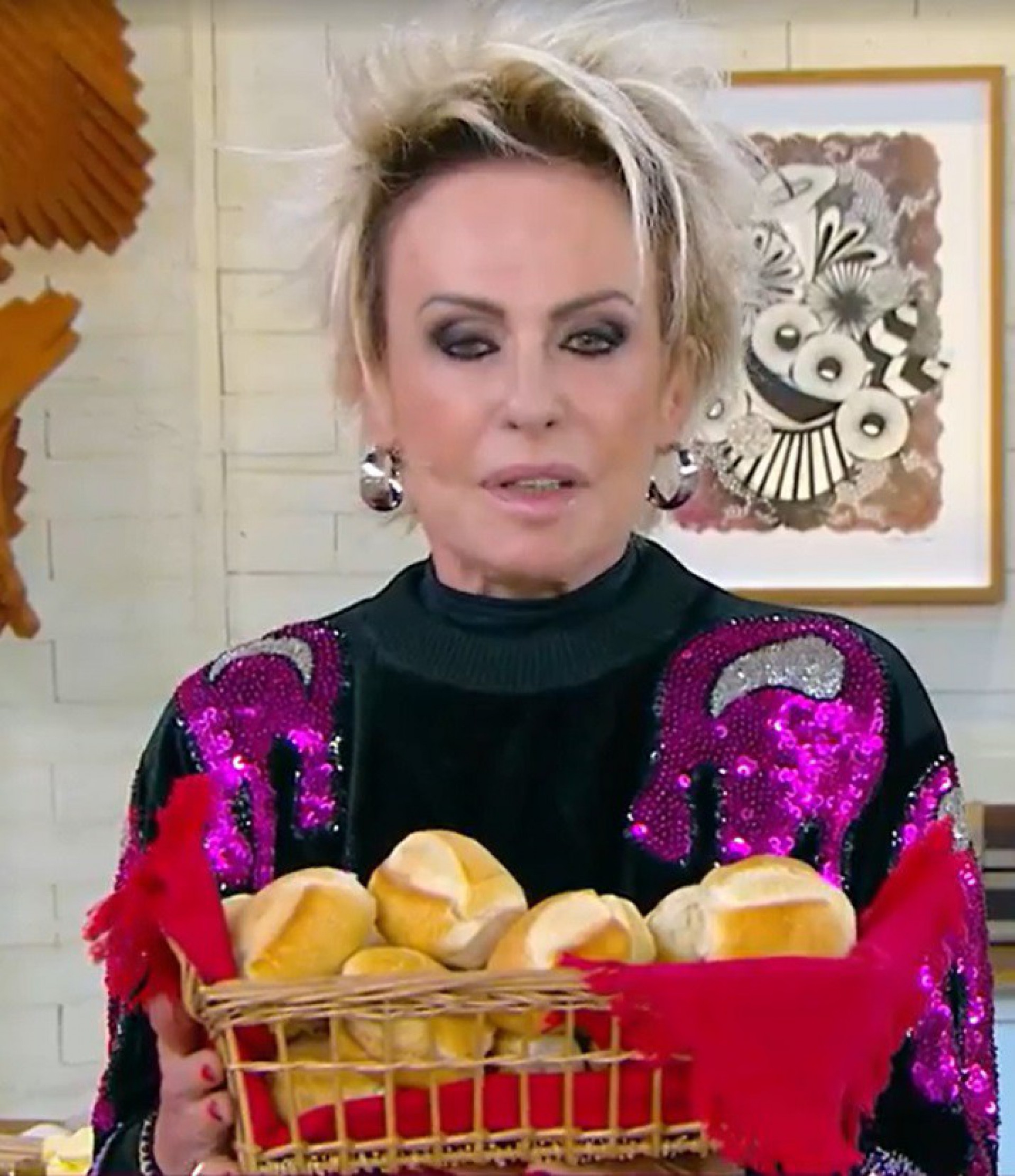 Ana Maria Braga comenta surto de covid-19 nos bastidores do 'Mais Você' - reprodução da TV Globo