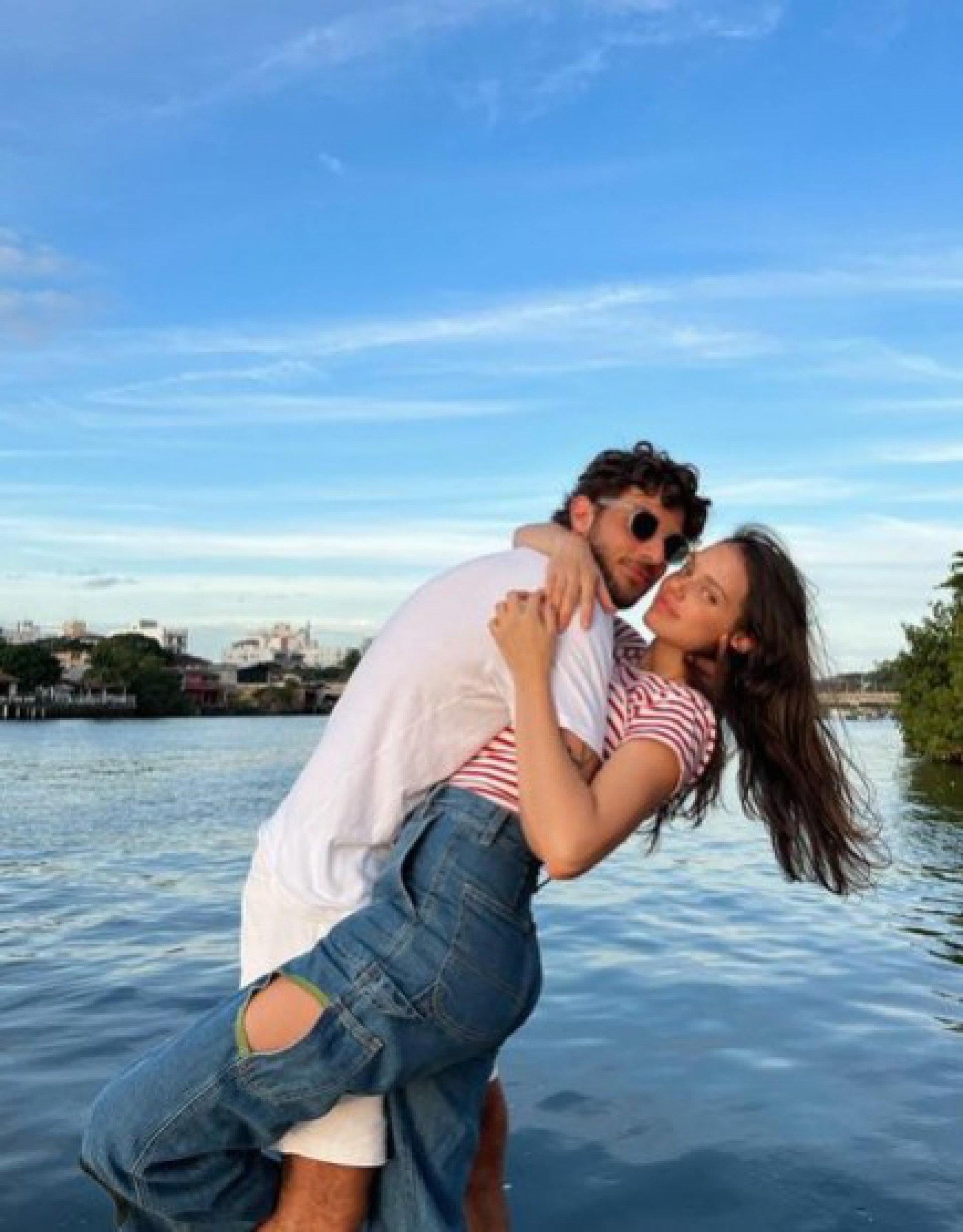 Laura Neiva e Chay Suede - Reprodução/Instagram