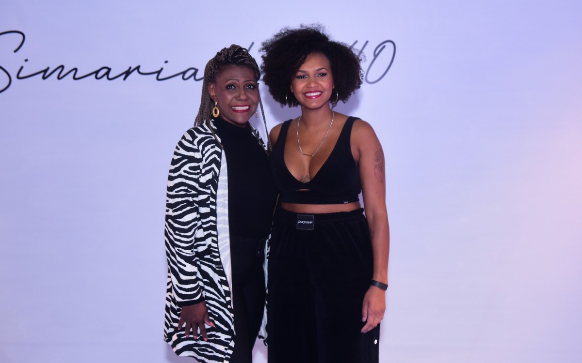 Ex-BBB Jessilane e a m&atilde;e