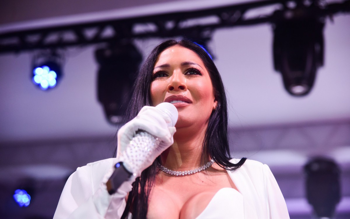 Simaria em sua festa de anivers&aacute;rio de 40 anos