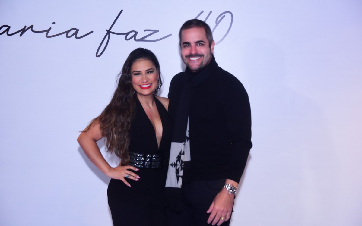 Simone e o marido, Kak&aacute; Diniz