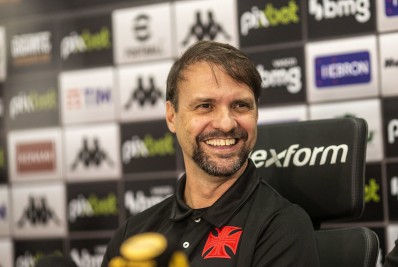 Maurício Souza destaca desafio como novo técnico do Vasco: 'Me preparei para isso''