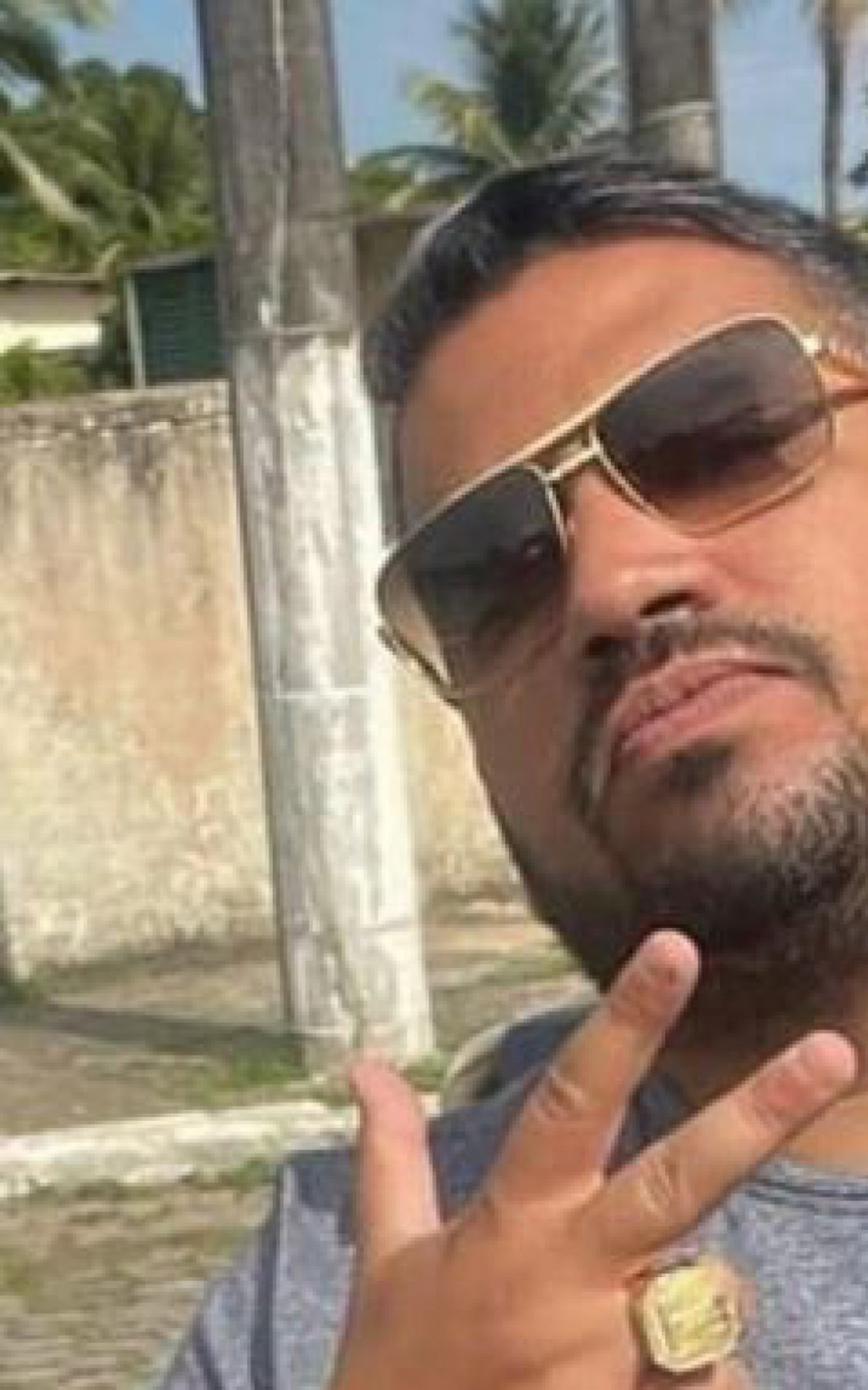 Tiago Barbosa foi executado dentro do carro de luxo blindado