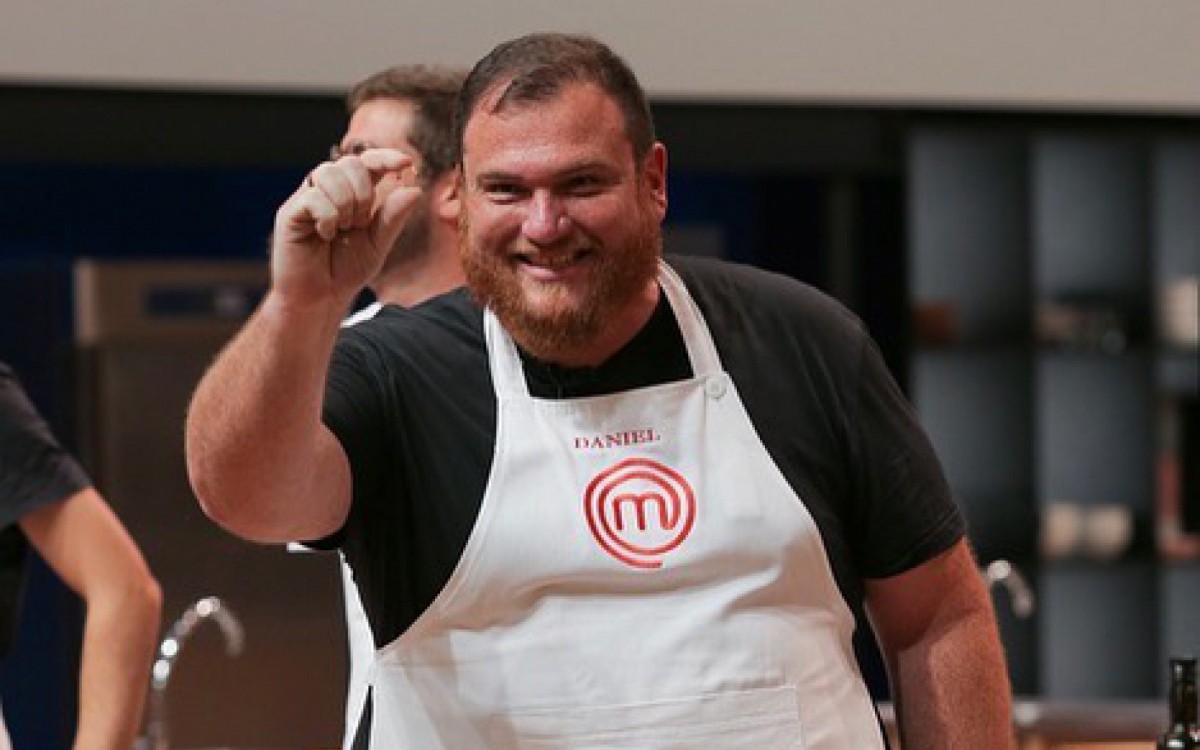 Daniel, do 'MasterChef', pediu a namorada em casamento após vencer prova de eliminação - Reprodução/Band/Melissa Haidar