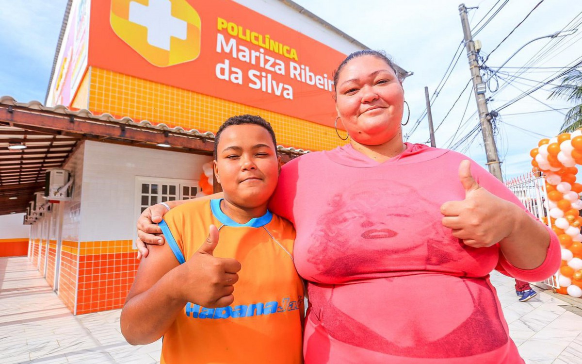 Juliana da Silva, com o filho Daniel ficou feliz em saber que ter&aacute; uma unidade de sa&uacute;de no seu bairro
