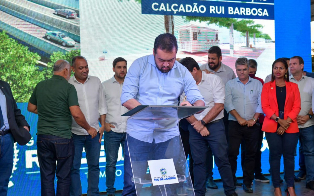 Cláudio Castro participa da ordem de início para a duplicação da ponte Engenheiro Ivan Mundin (Ponte da Barra), e para a revitalização da Avenida Rui Barbosa, em Macaé.