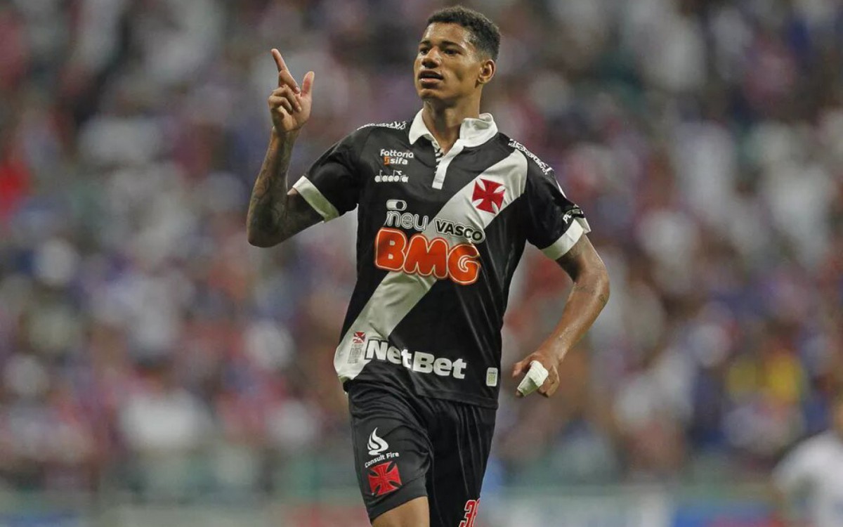 Fluminense faz proposta por Marrony, ex-Vasco