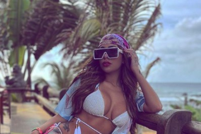 Suposta amante de jogador da seleção brasileira estaria grávida de atacante