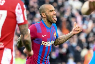 Daniel Alves se despede do Barcelona: 'Agora chegou a hora'
