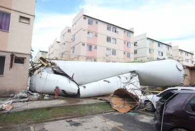 Defesa Civil interdita prédio atingido por caixa d'água em Santa Cruz