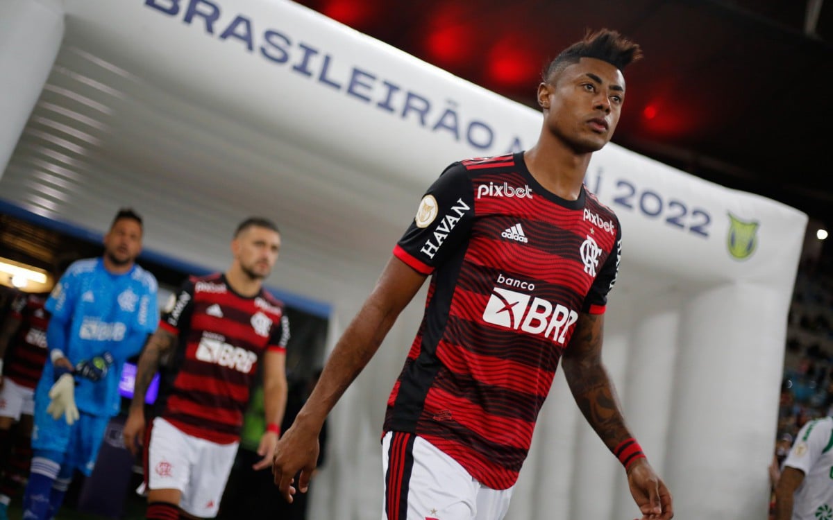 Flamengo avalia ir ao mercado em busca de substituto para Bruno Henrique, diz jornalista