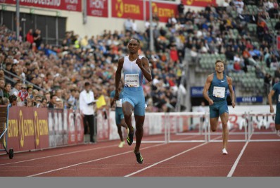 Alison dos Santos leva mais um ouro e segue invicto na Diamond League