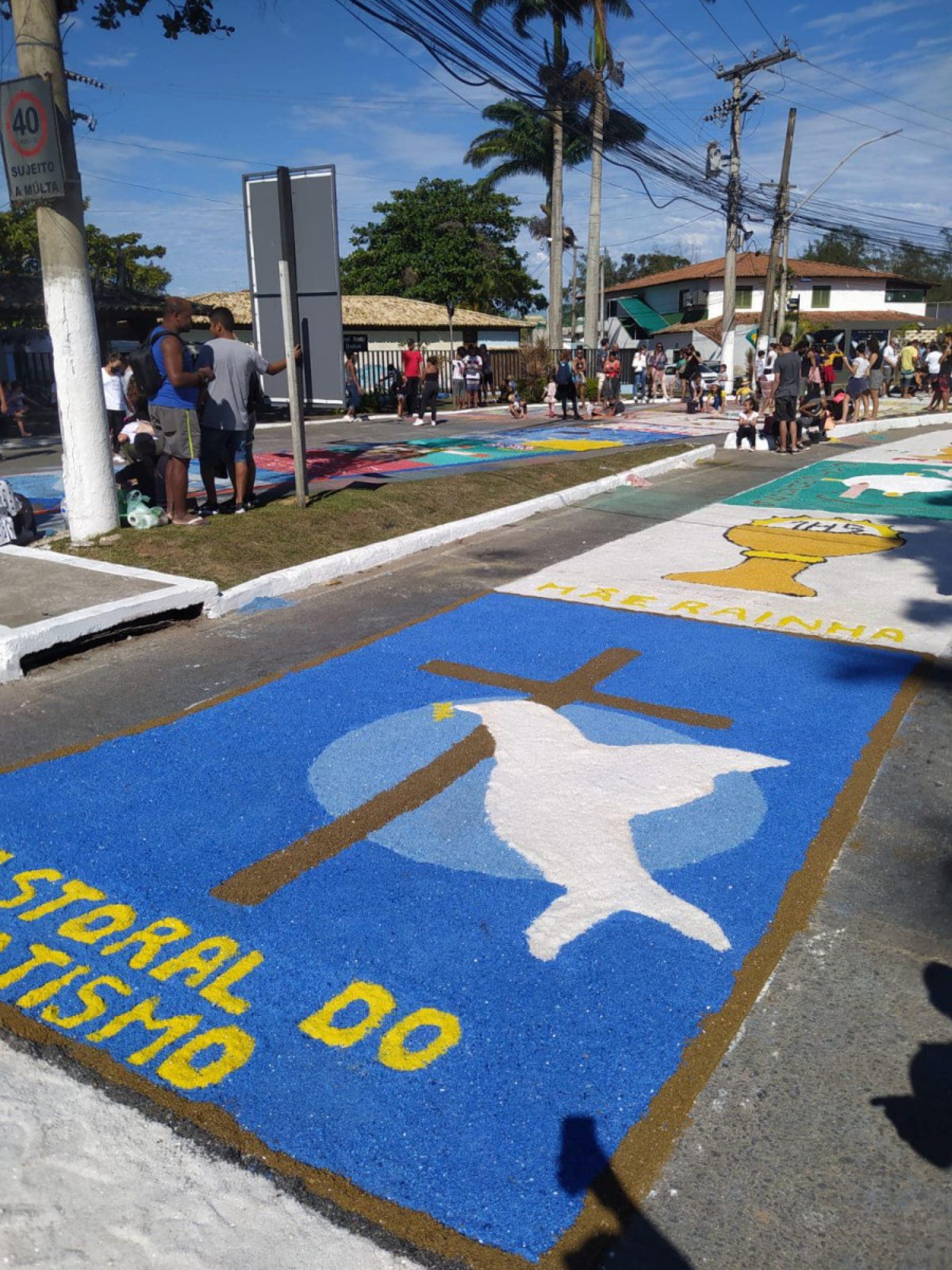 A tradi&ccedil;&atilde;o teria se iniciado no arquip&eacute;lago dos A&ccedil;ores, pertencente a Portugal, no s&eacute;culo 13 - Izaias Coutinho