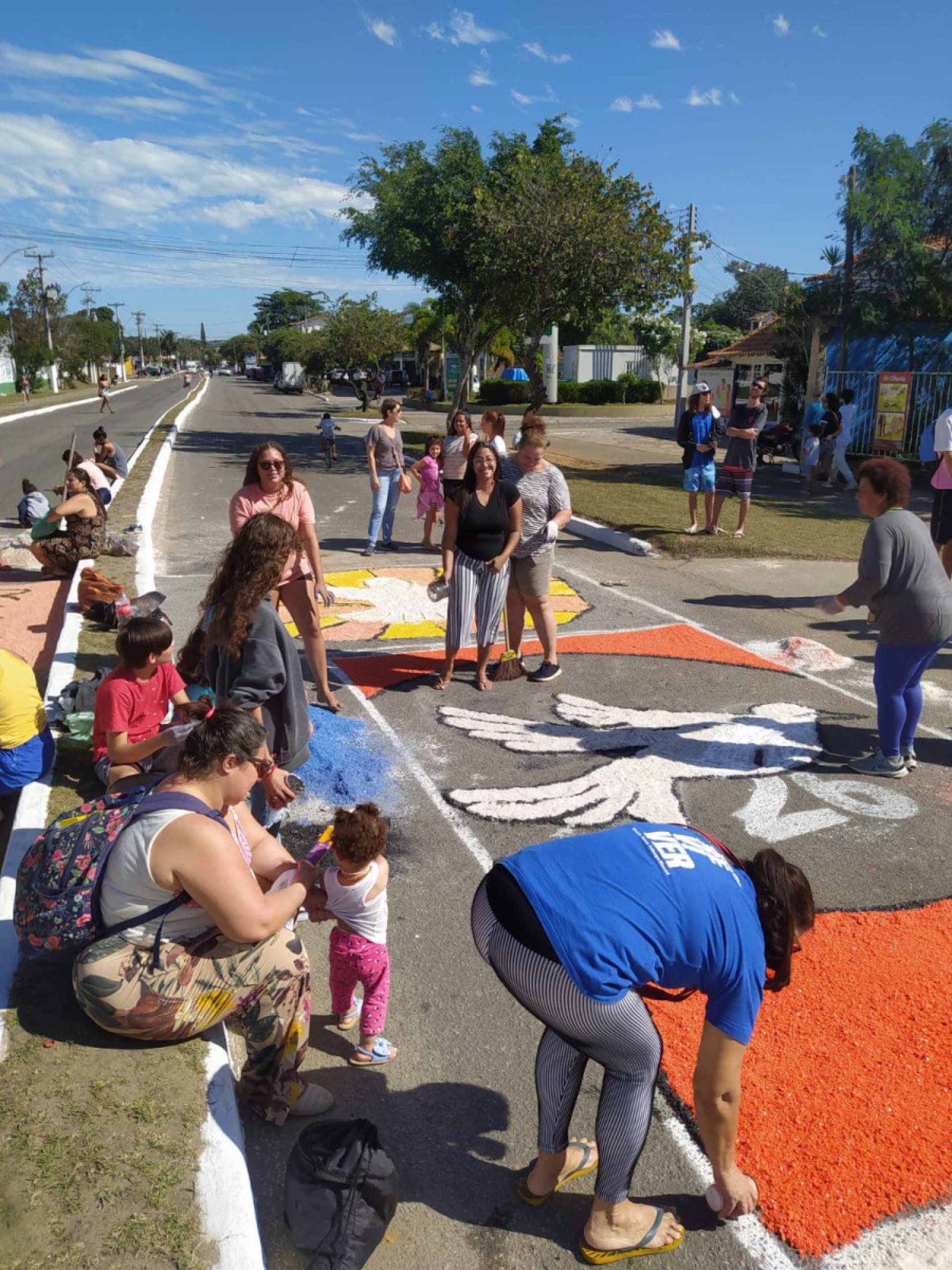 A tradi&ccedil;&atilde;o teria se iniciado no arquip&eacute;lago dos A&ccedil;ores, pertencente a Portugal, no s&eacute;culo 13 - Izaias Coutinho