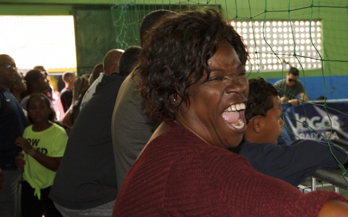 Paracambi 18/06/2022 - 23ª edição dos jogos da baixada, realizado no Ginásio municipal André Silveira, em Paracambi, neste sábado (18) Na Foto aparece, Dona Ruthe de Lurdes Pedro, Vó da Sara do Handball, Feminino de Paracambi :Fotos Erica Martin/ Agência O Dia