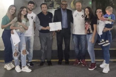 Associação esportiva de Bom Jardim recebe homenagem