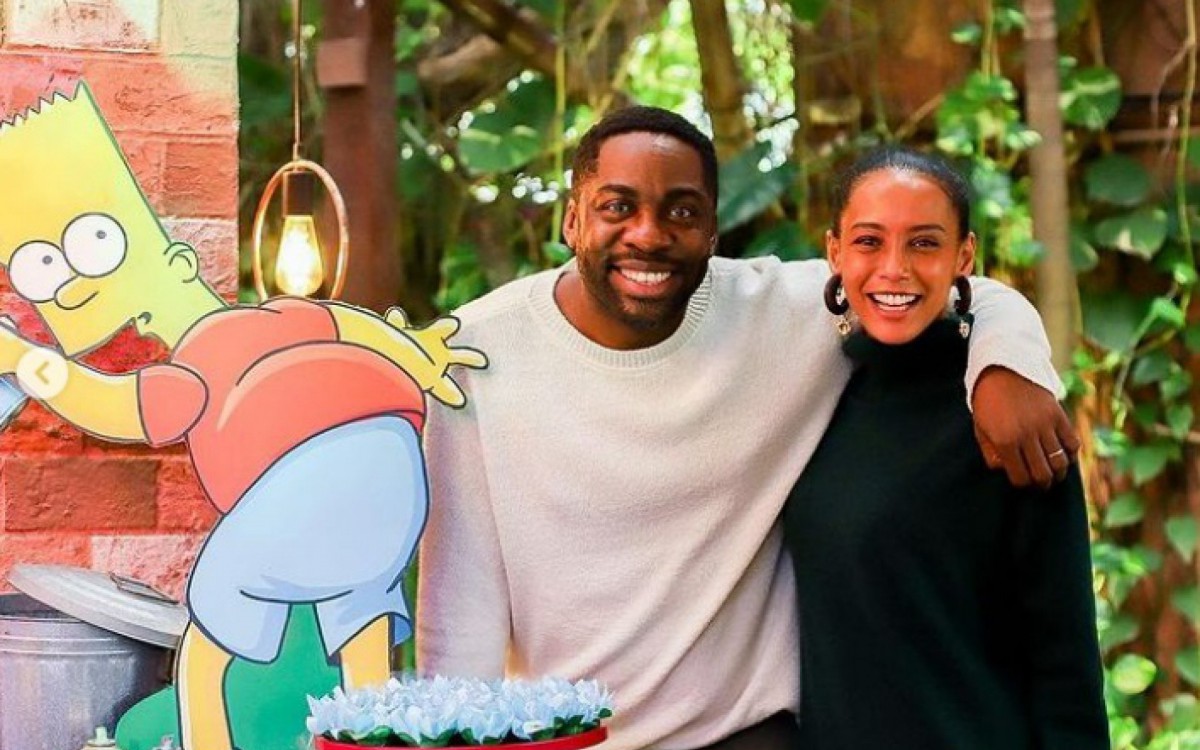 Ta&iacute;s Ara&uacute;jo e L&aacute;zaro Ramos celebram o anivers&aacute;rio do filho