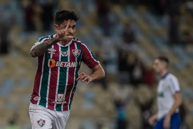Com gols de Cano e Matheus Martins, Fluminense vence o Avaí e dorme no G-6