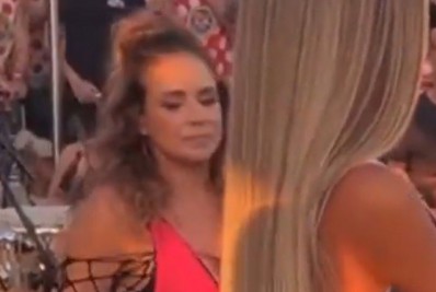 Ludmilla manda recado para Daniela Mercury após cantora 'conferir' o bumbum de Brunna Gonçalves