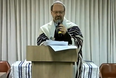 Vídeo: Bruno Pereira e Dom Phillips são homenageados por rabino com canção indígena