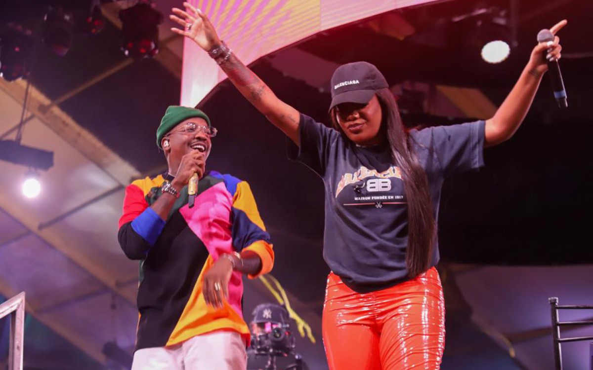 Ludmilla canta com Mumuzinho