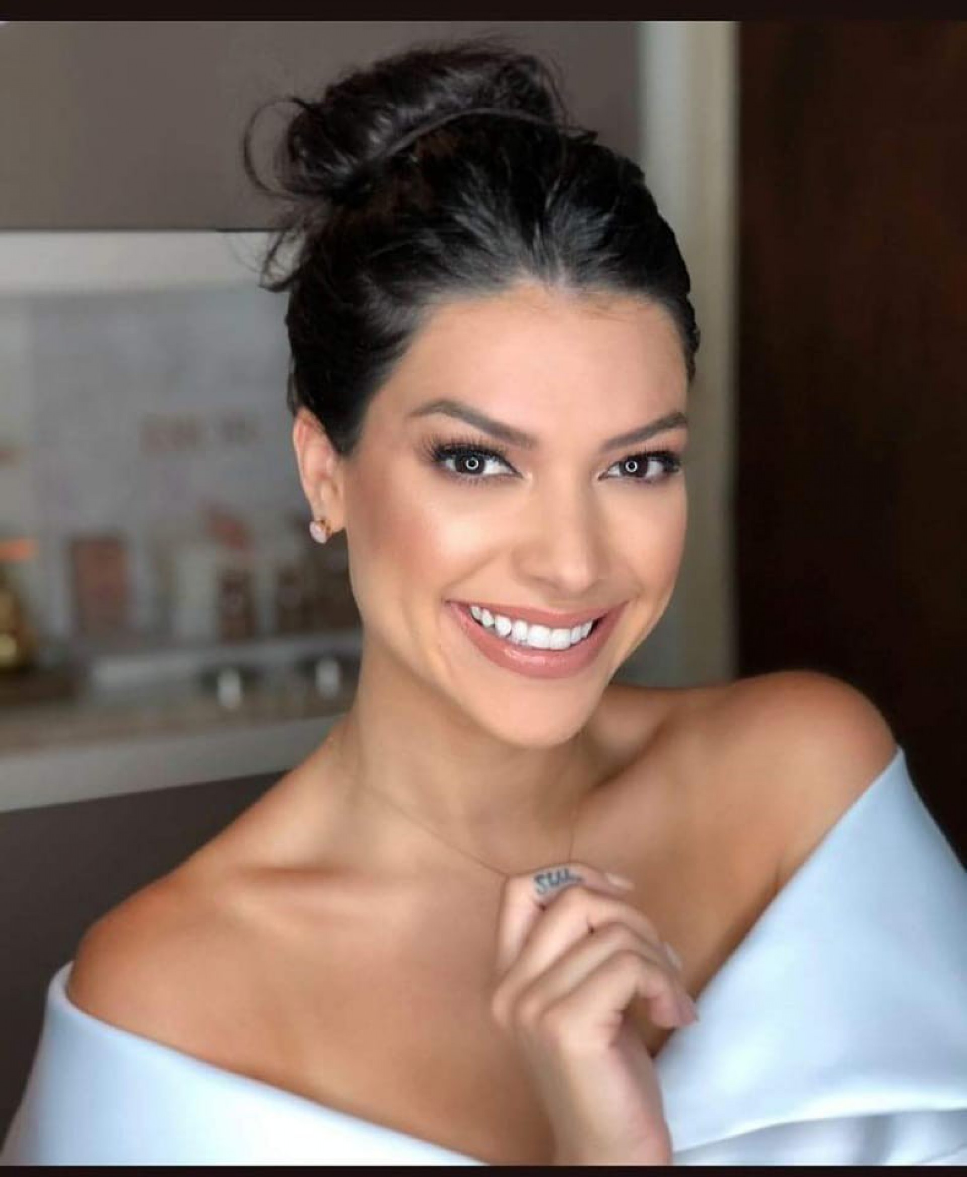 Ex-miss Gleycy Correia morre após complicações em cirurgia de amigdalite - Divulgação