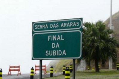 Via Dutra terá trecho interditado nesta quarta-feira na Serra das Araras