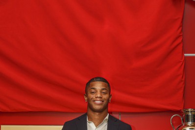 Após vender Cebolinha ao Flamengo, Benfica anuncia substituto