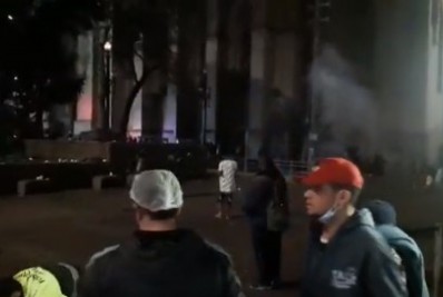Bomba é jogada contra população de rua em São Paulo 