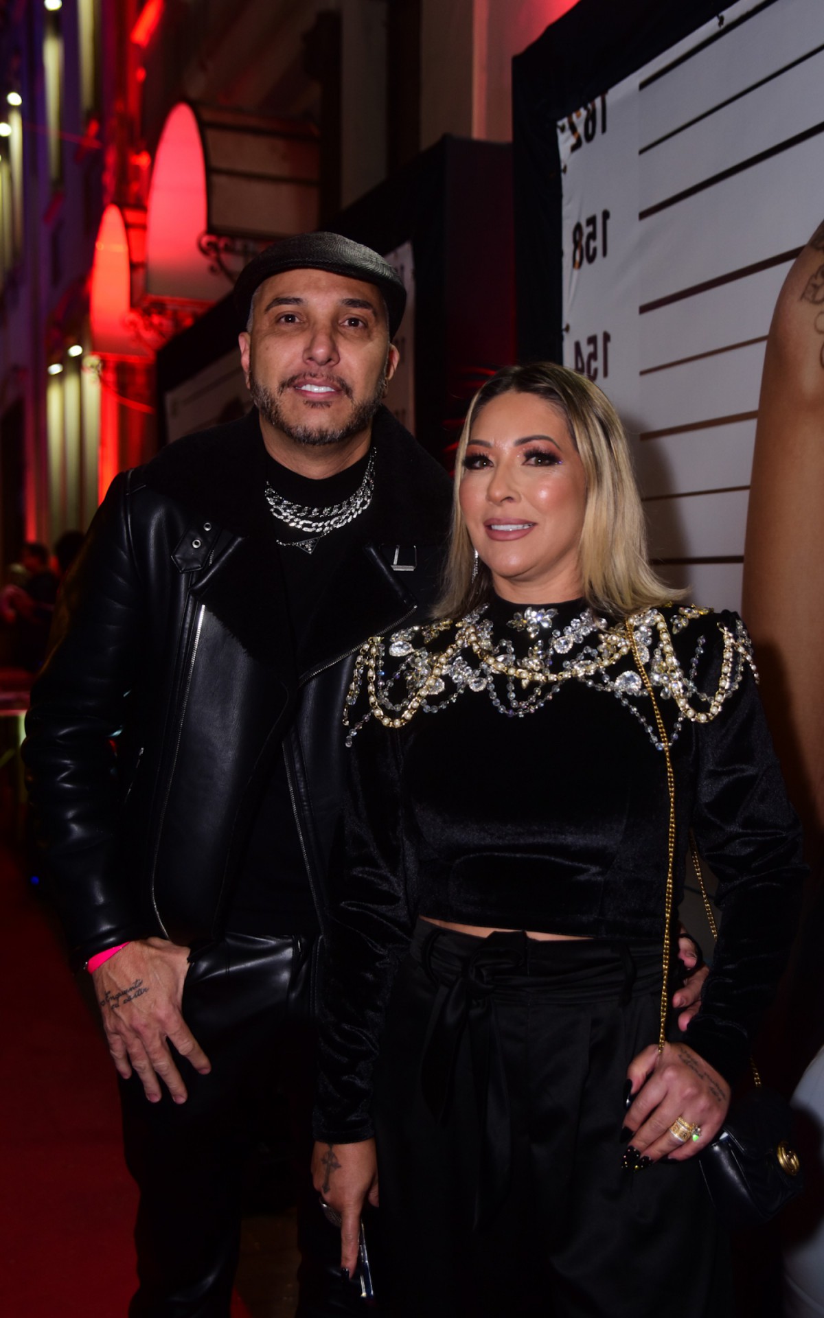 Ex-participantes de 'A Fazenda' Rog&eacute;rio e Baronesa, pais de MC Gui