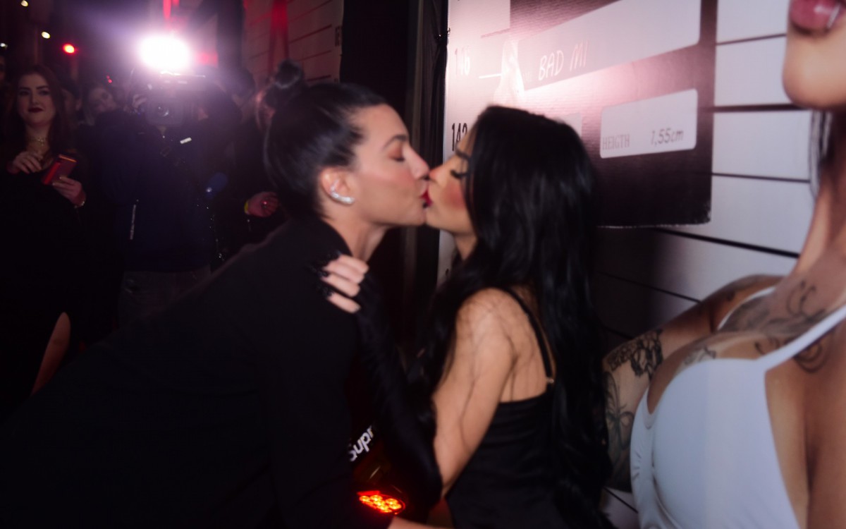 Ex-participante de 'A Fazenda' Gabi Prado e MC Mirella