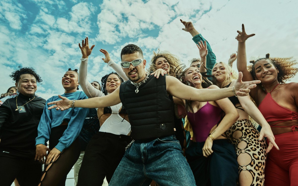 Pedro Sampaio lan&ccedil;a o clipe de 'Dan&ccedil;arina - Remix' em parceria com Anitta e artistas internacionais - Divulgação/André Nicolau