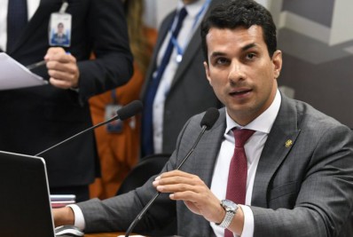 Juíza arquiva inquérito contra senador Irajá Silvestre por acusação de estupro em SP