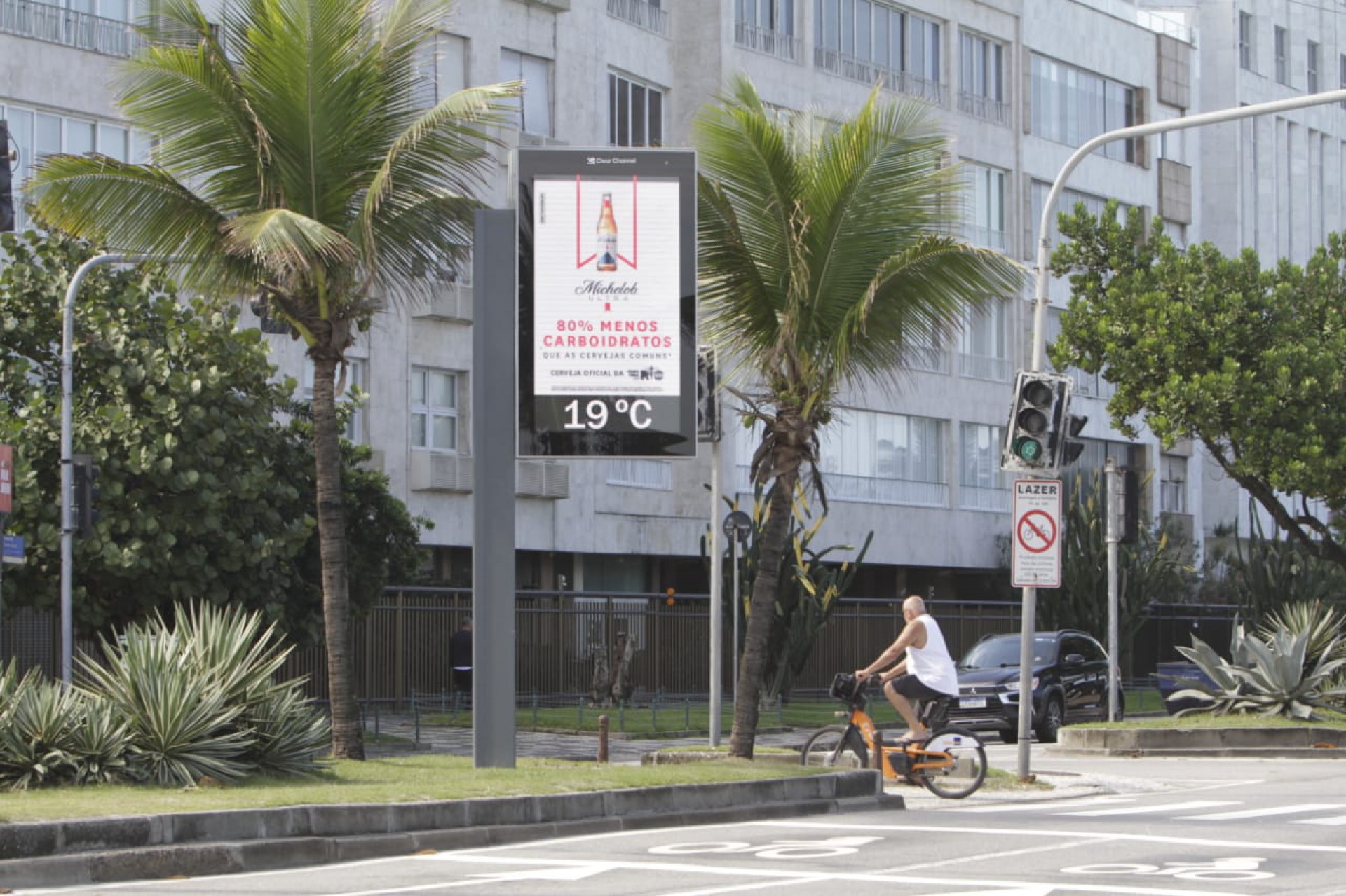 Termômetros marcam 19ºC na Praia do Arpoador - Marcos Porto/ Agência O Dia