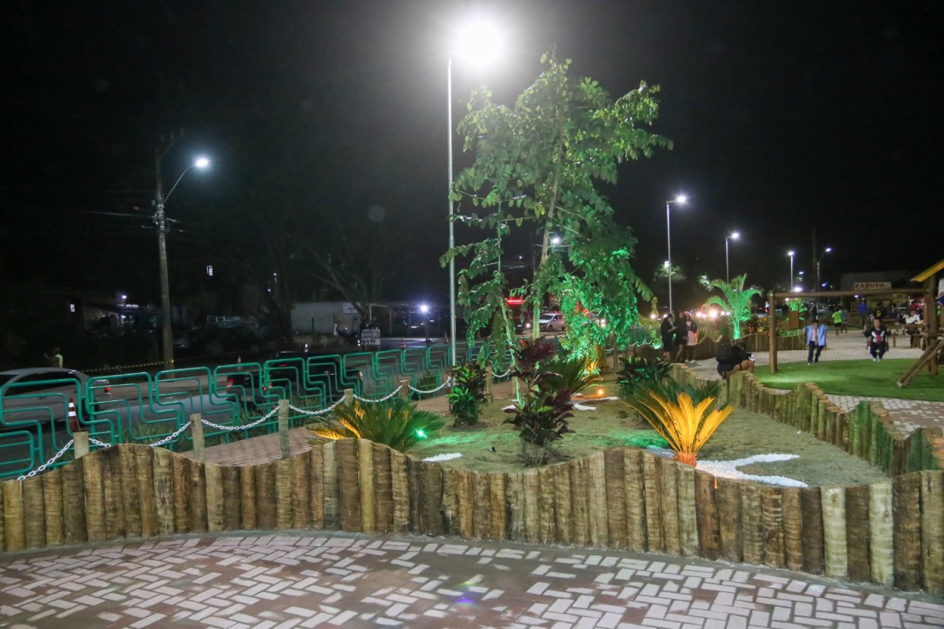 Saquarema ganhou nova praça nesta segunda-feira (20) - Divulgação/Prefeitura de Saquarema