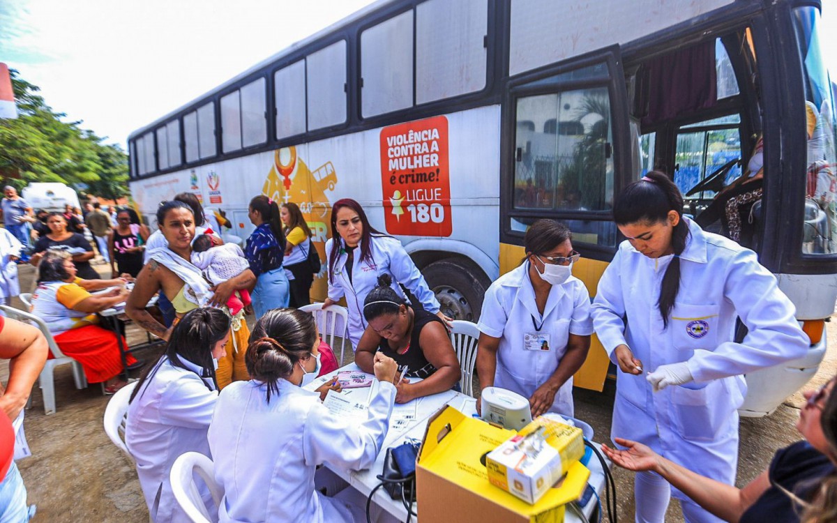 O &ocirc;nibus itinerante ofereceu uma s&eacute;rie de servi&ccedil;os de sa&uacute;de