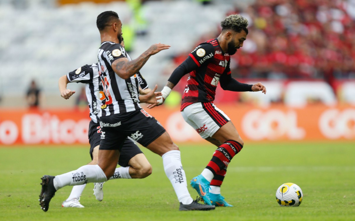Denílson alerta Flamengo no jogo contra Atlético-MG pela Copa do Brasil