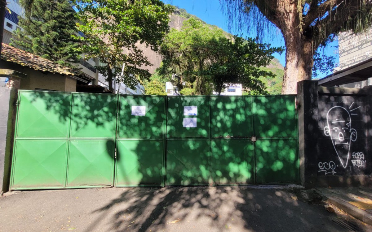 O portão do Campus 458, da Unirio na Urca, permaneceu fechado nesta terça-feira - Beatriz Perez/ Agência O DIA