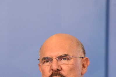 Juiz que prendeu ex-ministro recebeu ameaças, diz assessoria